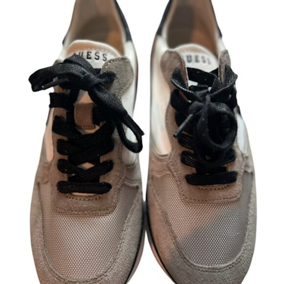 Men's GUESS Adax Sneaker-Size 9-Suede & Canvas Top-Lace Up-In Great Shape - Picture 3 of 11